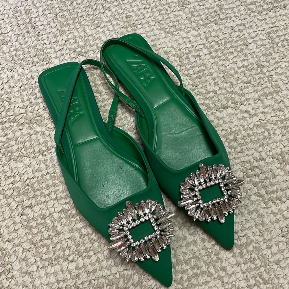 Zara flats - NEVER WORN